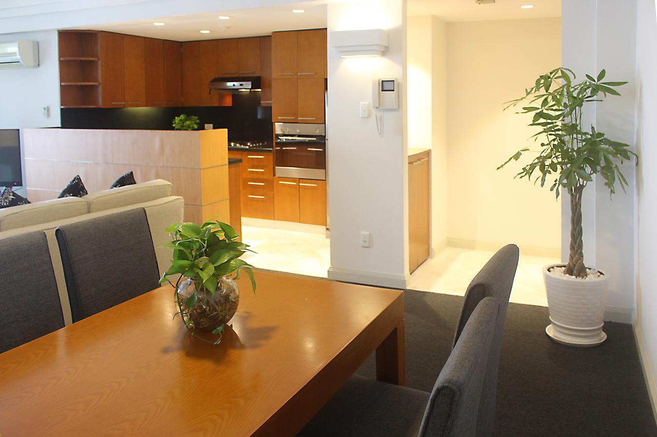 Downtown Retro Serviced Apartment Bandar Ho Chi Minh Luaran gambar